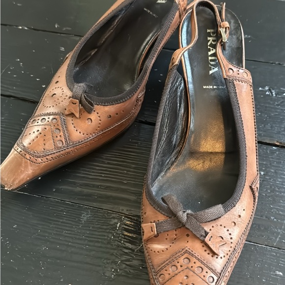 Prada - Picture 3 of 6